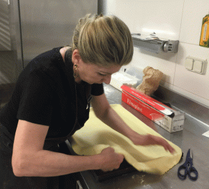 Marie-the-ma-main-a-la-pate