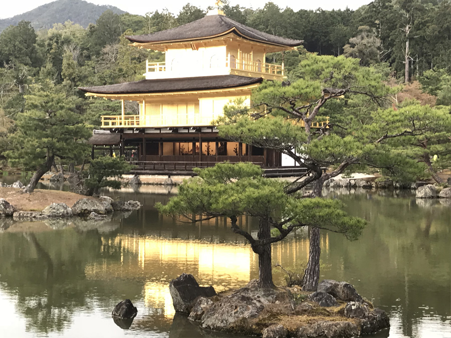 Kinkaku-ji.jpg