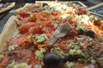 TARTE A LA TOMATE ET AIL