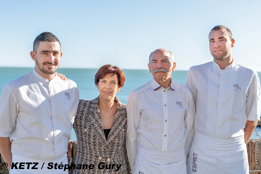 LE FIGUIER DE SAINT ESPRIT LA FAMILLE