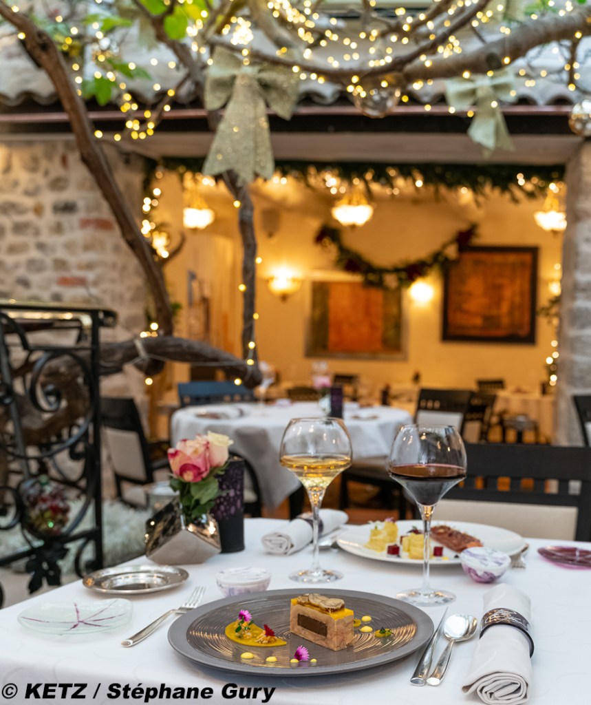 LE FIGUIER DE SAINT ESPRIT INTÉRIEUR LE FIGUIER