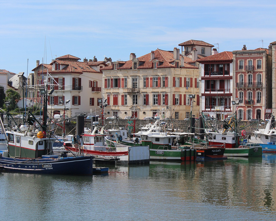 SAINT JEAN DE LUZ VUE DU PORT