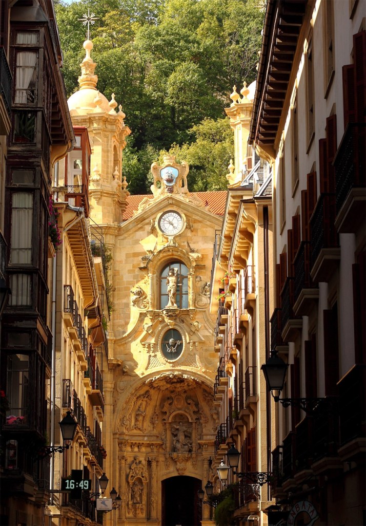 SAN SEBASTIAN ARCHITECTURE